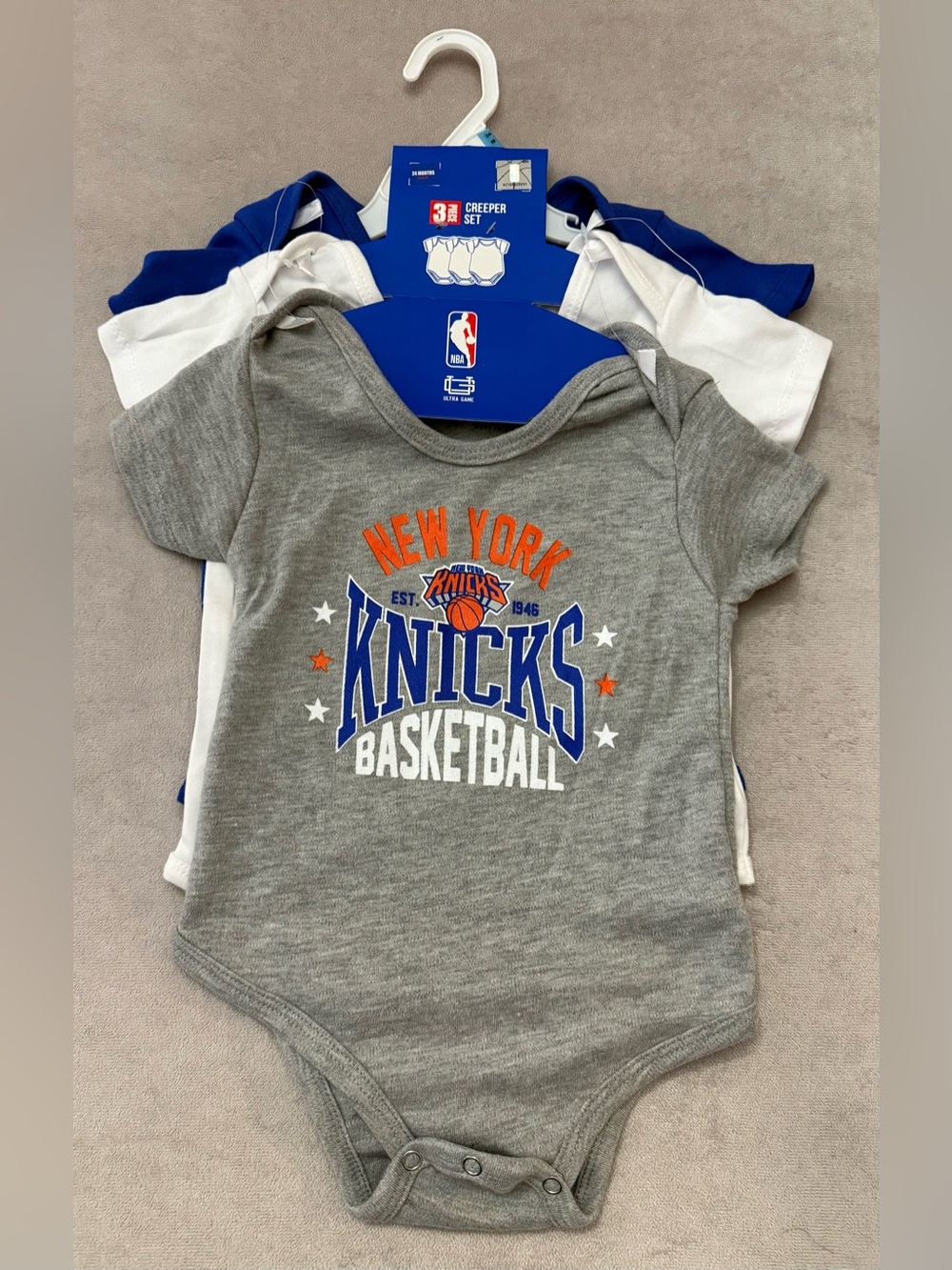 NBA New York Knicks Baby Onesies 24 Months 3 Piece Creeper Set NWT Authentic